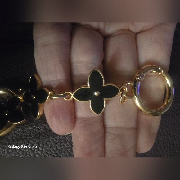 Elegant Black & Gold Chain Extension New - Picture 4 of 5